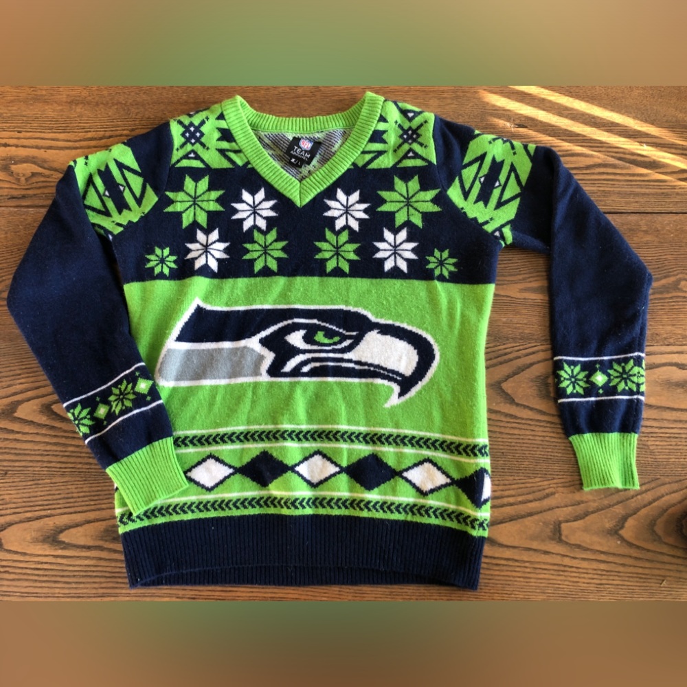 Seahawks sweater women’s large